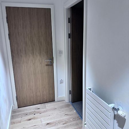 Canning Town London Hub Aptmt Екстериор снимка